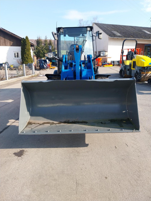Radlader Cat 907H