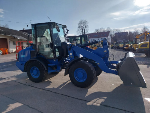 Radlader Cat 907H