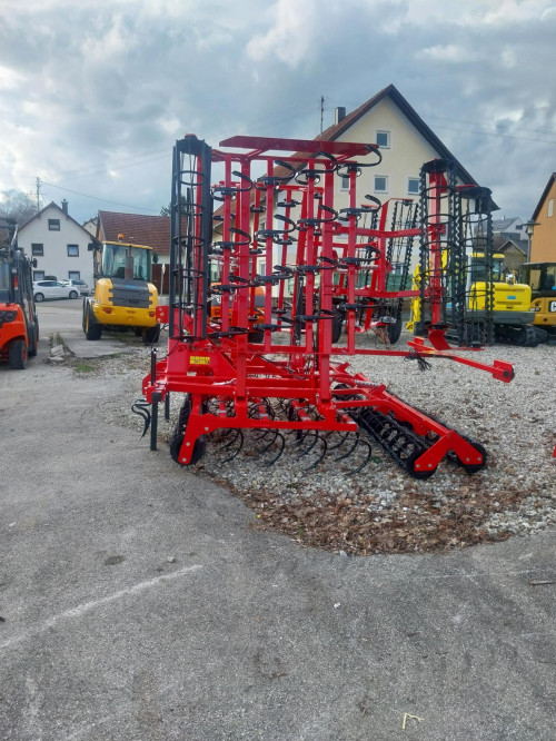 Kultivator Coral Plus Saatbettkombination Egge 4,2m - 6m Grubber